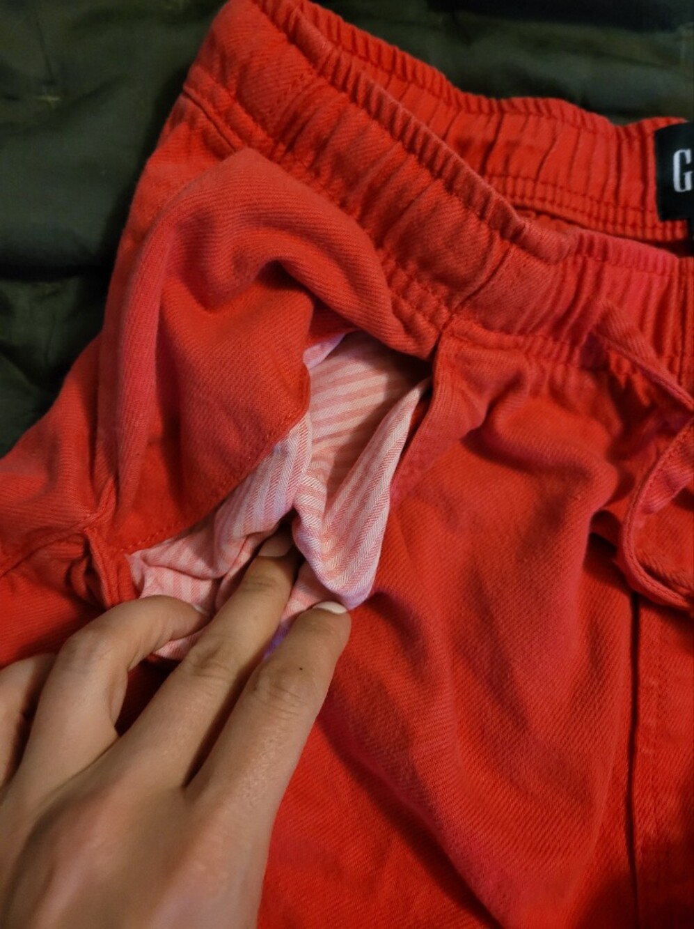 Gap  Mid Rise UltraSoft Easy Horseshoe Jeans- Raspberry Pink - Picture 3 of 5
